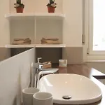 Theatre Attico Teatro Διαμέρισμα *