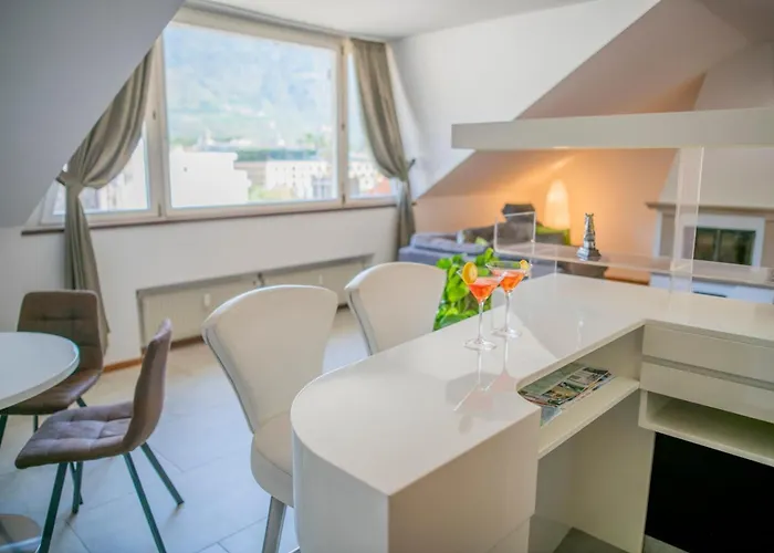 Theatre Attico Teatro 公寓